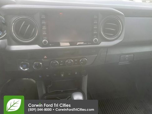 Used 2023 Toyota Tacoma TRD Off-Road w/ Technology Package image 11