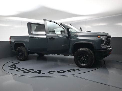 Certified 2026 Chevrolet Silverado 2500 ZR2 image 23