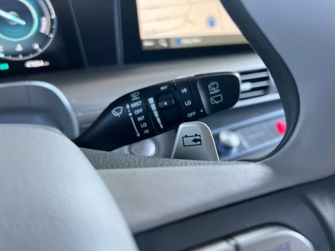 Used 2022 Hyundai Nexo Blue image 21