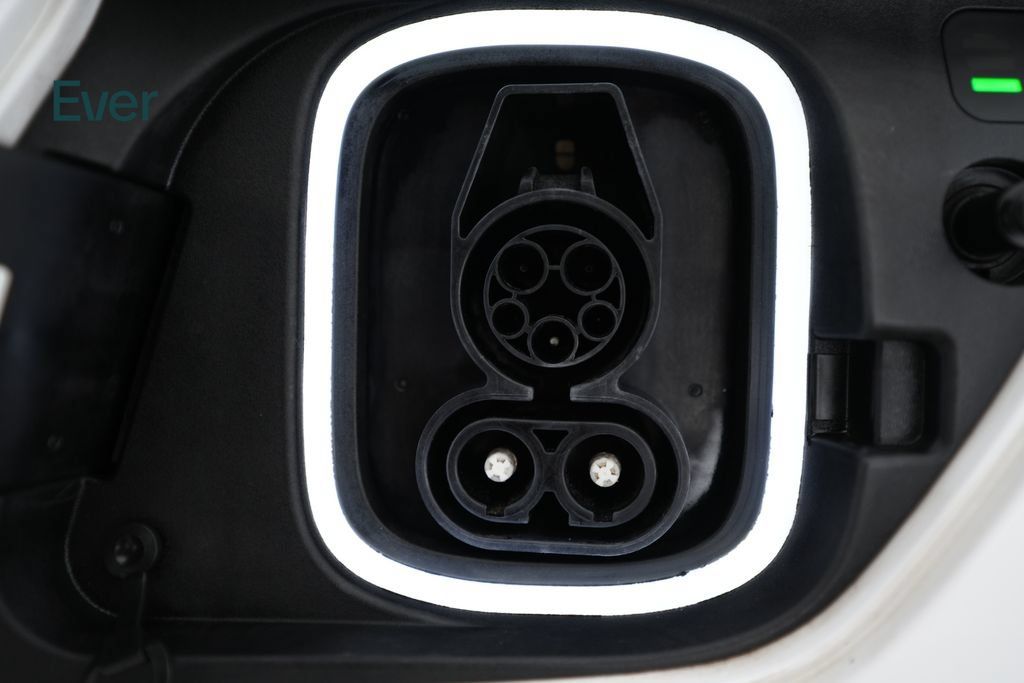 Used 2021 Hyundai Kona SEL FWD image 10
