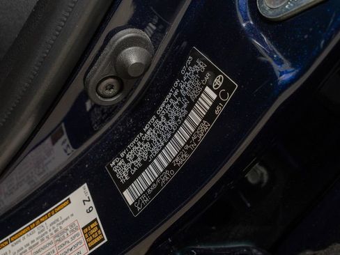 Used 2023 Toyota Corolla SE image 19