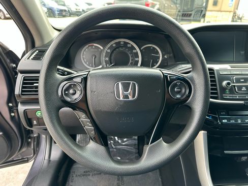 Used 2017 Honda Accord LX image 31