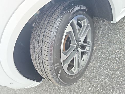 New 2025 Audi Q5 Premium Plus image 31
