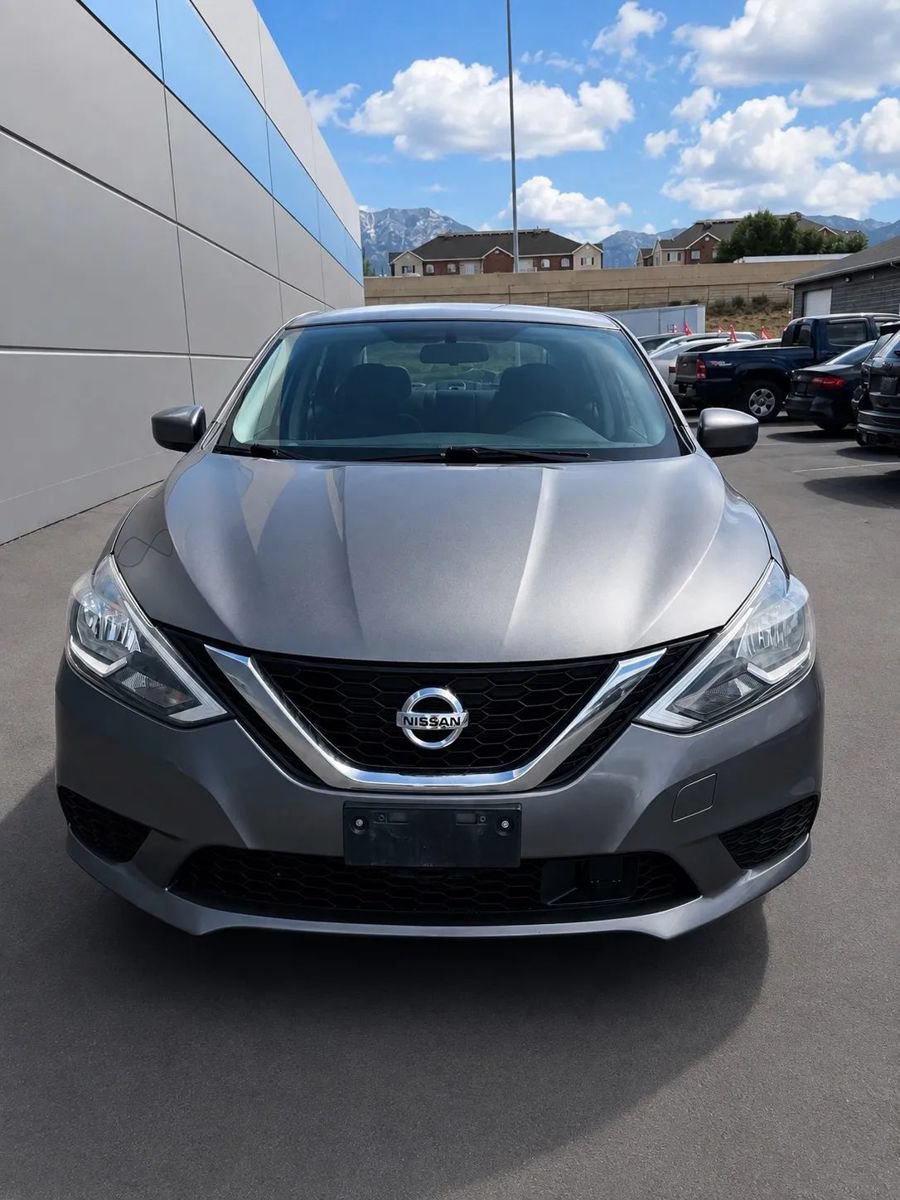 Used 2019 Nissan Sentra S FWD image 2