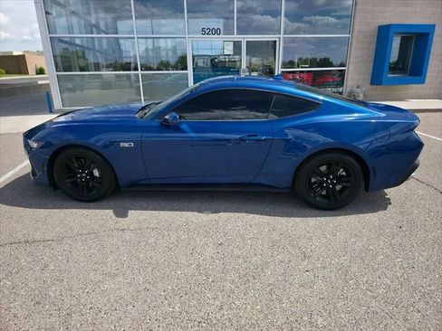 Used 2024 Ford Mustang GT RWD image 2
