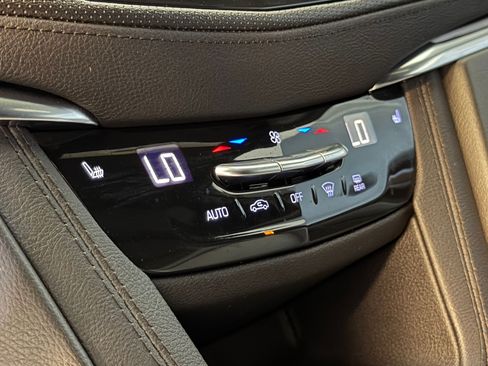 Certified 2023 Cadillac XT5 Luxury FWD image 31