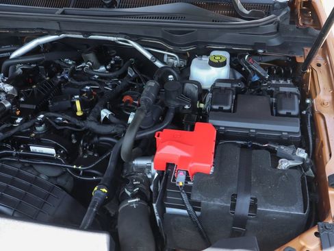 Used 2019 Ford Ranger XLT w/ Equipment Group 302A Luxury AWD/4WD image 16