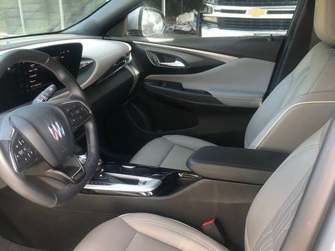 Used 2025 Buick Envista Avenir FWD image 5