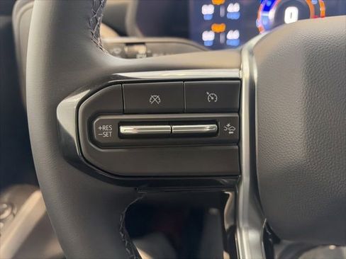 New 2026 Chevrolet Colorado W/T w/ WT Custom Package AWD/4WD image 16