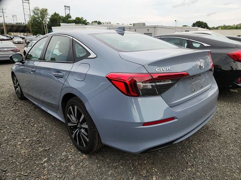 Used 2024 Honda Civic EX image 4