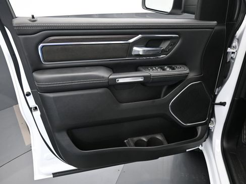 Used 2025 RAM 1500 Laramie image 11