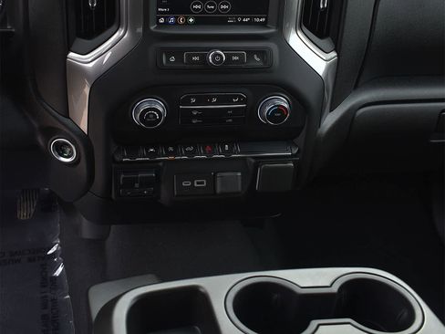 Used 2025 Chevrolet Silverado 1500 Custom w/ Turbomax Blackout Package image 14