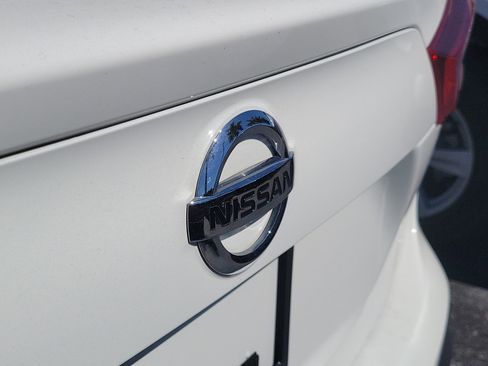 Used 2020 Nissan Rogue Sport S image 8