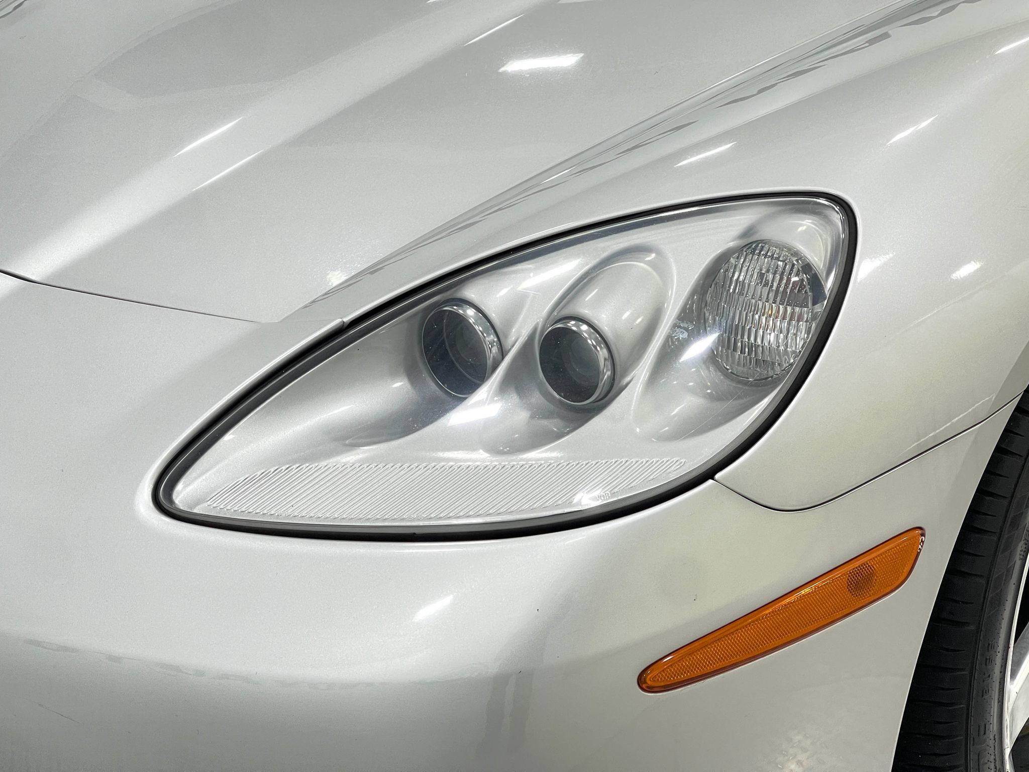 Used 2005 Chevrolet Corvette Convertible w/ Preferred Equipment Group RWD image 27