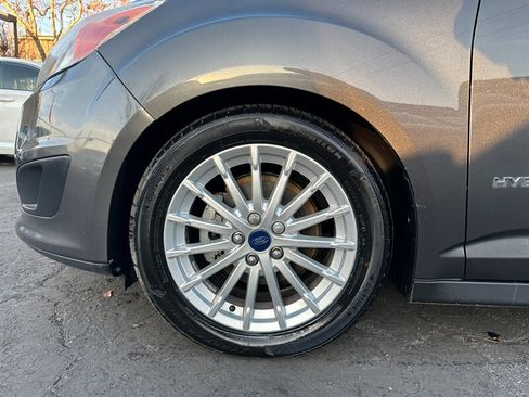 Used 2015 Ford C-MAX SE w/ Equipment Group 202A image 9