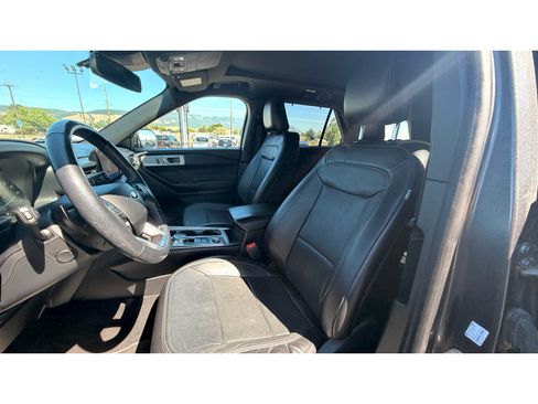 Used 2020 Ford Explorer Limited AWD/4WD image 18