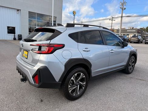Used 2024 Subaru Crosstrek 2.0i Premium image 11