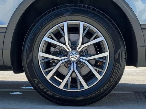 Used 2021 Volkswagen Tiguan S image 53