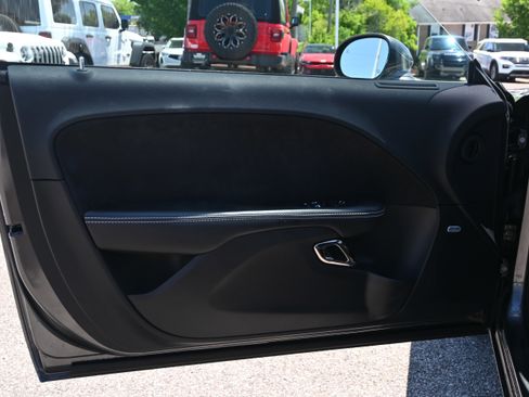 Used 2019 Dodge Challenger SRT Hellcat w/ Plus Package RWD image 14