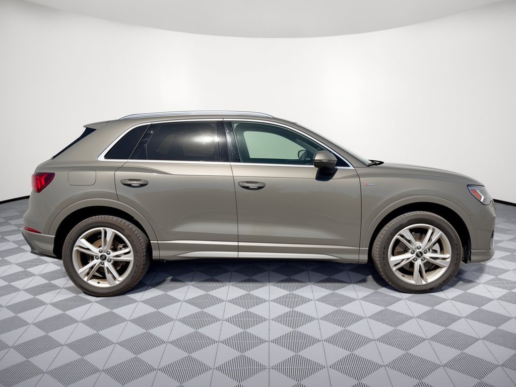 Used 2024 Audi Q3 2.0T Premium AWD/4WD image 8