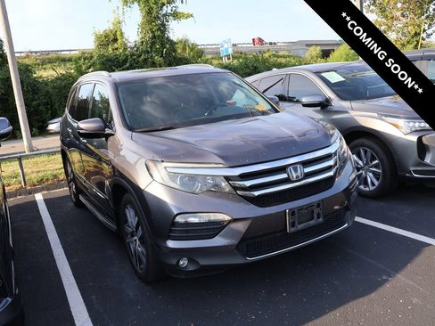Used 2018 Honda Pilot Elite image 1