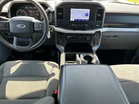 Used 2021 Ford F150 XLT image 14