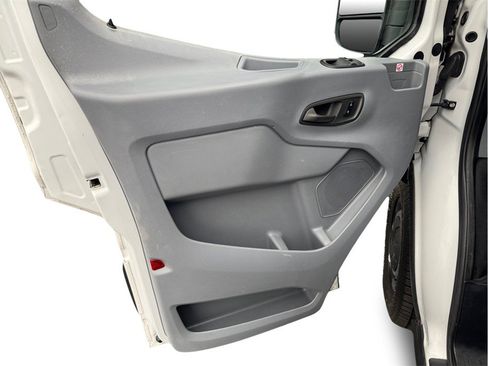 Used 2019 Ford Transit 150 130 Low Roof RWD image 13