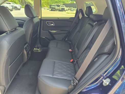 New 2026 Nissan Rogue Platinum AWD/4WD image 10