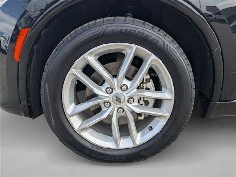 Used 2024 Dodge Durango GT RWD image 24