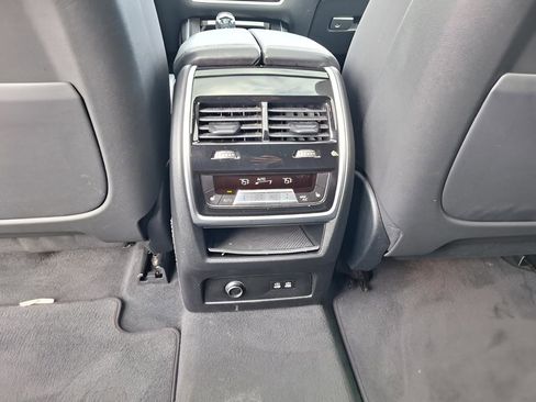 Used 2021 BMW X7 xDrive40i w/ M Sport Package image 10