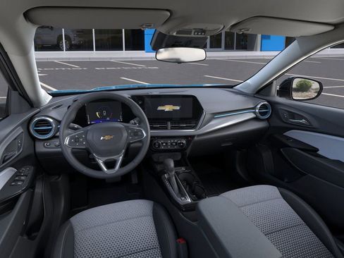 New 2026 Chevrolet Trax LT w/ Driver Confidence Package image 16