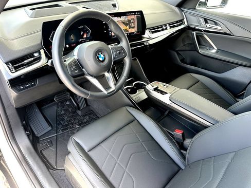 New 2026 BMW X2 xDrive28i w/ Technology Package AWD/4WD image 11