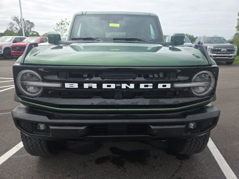Used 2025 Ford Bronco Outer Banks w/ Sasquatch Package AWD/4WD image 3