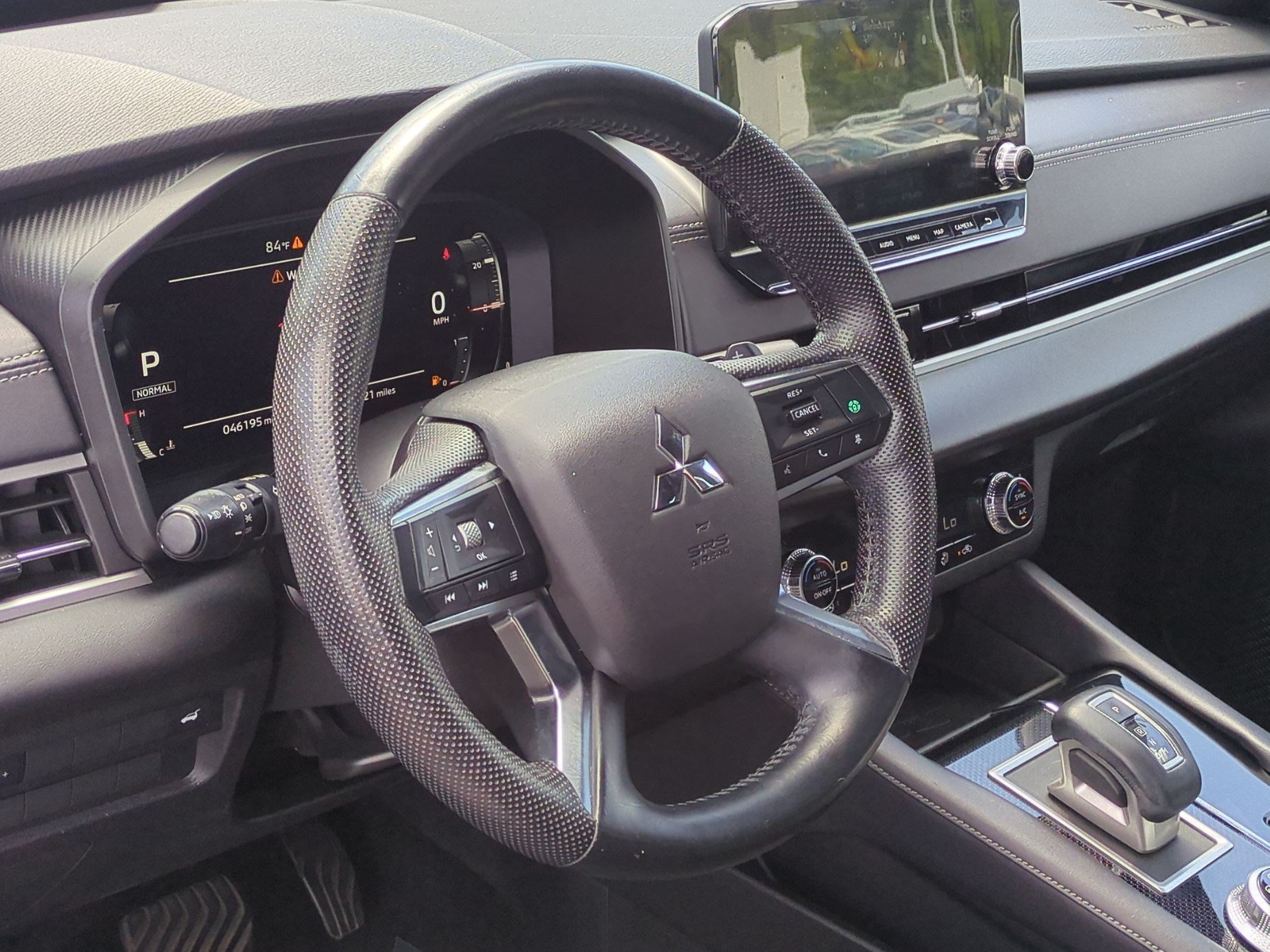 Used 2023 Mitsubishi Outlander SEL FWD image 18