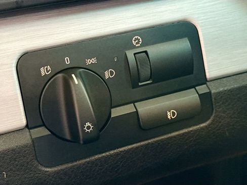 Used 2006 BMW M3 Convertible image 11