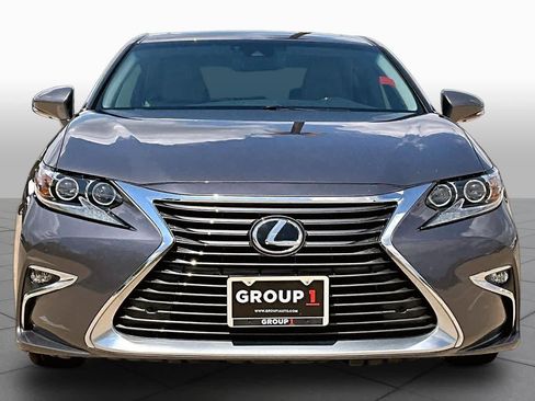 Used 2018 Lexus ES 350 w/ Luxury Package w/Wood Trim FWD image 3