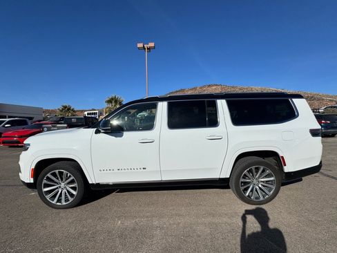 Used 2023 Jeep Grand Wagoneer L Series II image 2