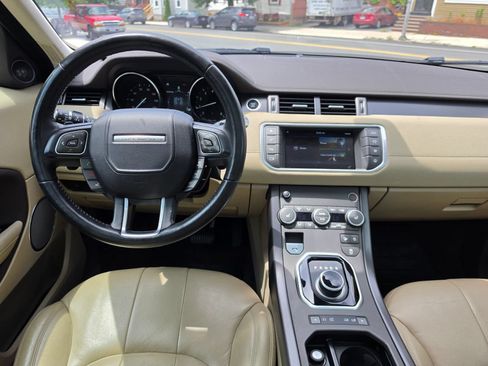 Used 2018 Land Rover Range Rover Evoque AWD/4WD image 11