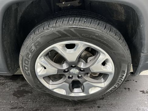 Used 2021 Jeep Compass Limited AWD/4WD image 8