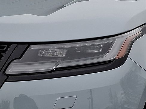 Used 2024 Land Rover Range Rover Velar Dynamic SE image 9