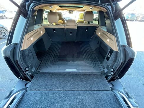 Used 2023 Land Rover Range Rover SE image 35