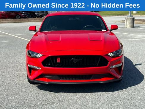 Used 2018 Ford Mustang GT RWD image 2