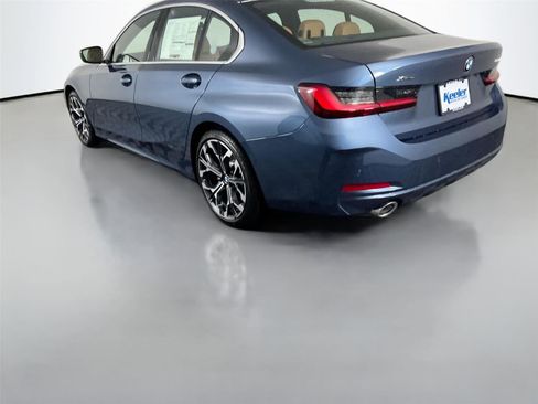 New 2026 BMW 330i xDrive Sedan w/ Premium Package image 4