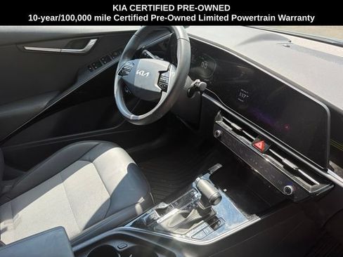 Certified 2023 Kia Niro EX FWD image 14