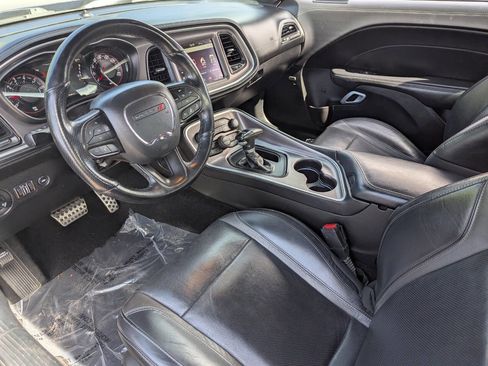 Used 2022 Dodge Challenger SXT w/ Plus Package AWD/4WD image 17