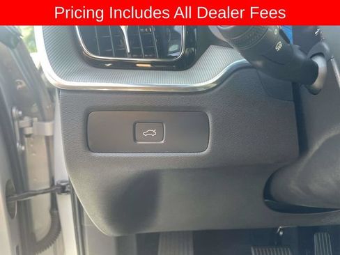 Used 2023 Volvo XC60 B5 Ultimate w/ Climate Package AWD/4WD image 24