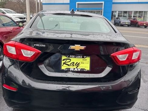 Used 2016 Chevrolet Cruze LS image 3