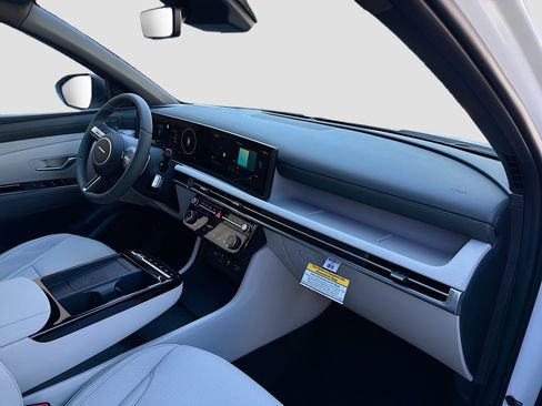 New 2026 Hyundai Tucson Limited image 13