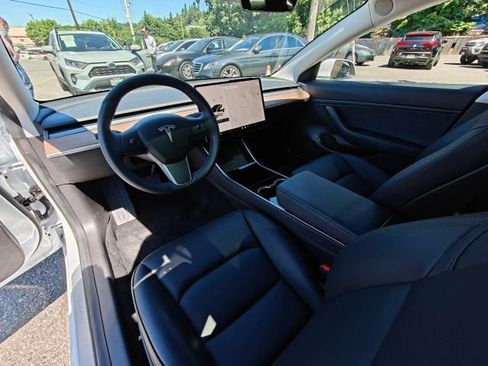 Used 2019 Tesla Model 3 Mid Range image 10