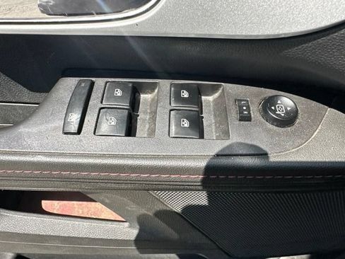 Used 2012 Chevrolet Equinox LT FWD image 9